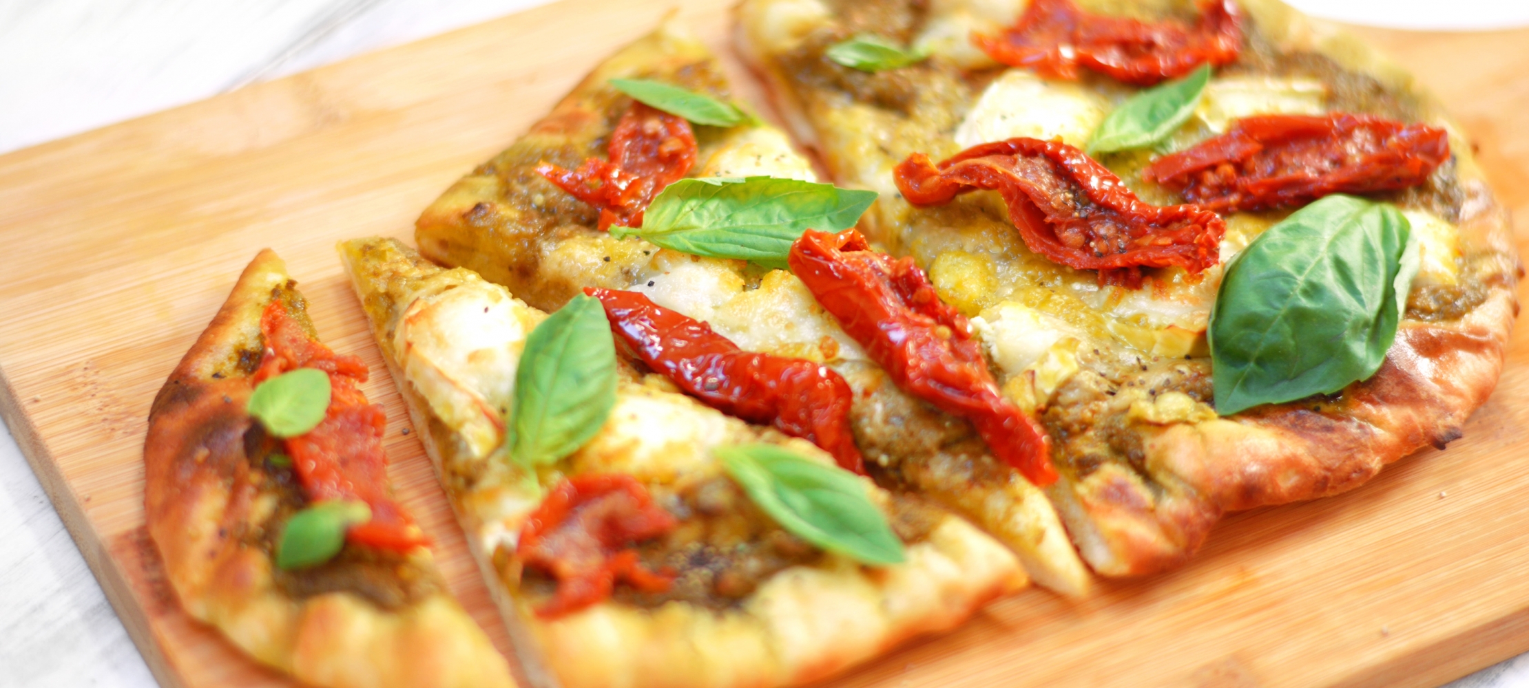 Pesto & Goat’s Cheese Flatbread