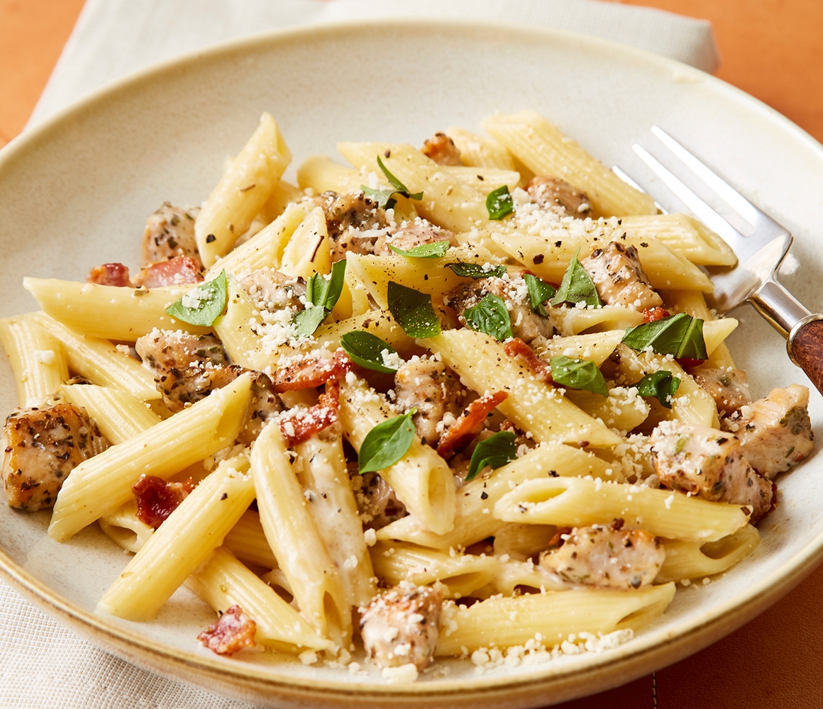 Garlic Chicken and Bacon Pasta