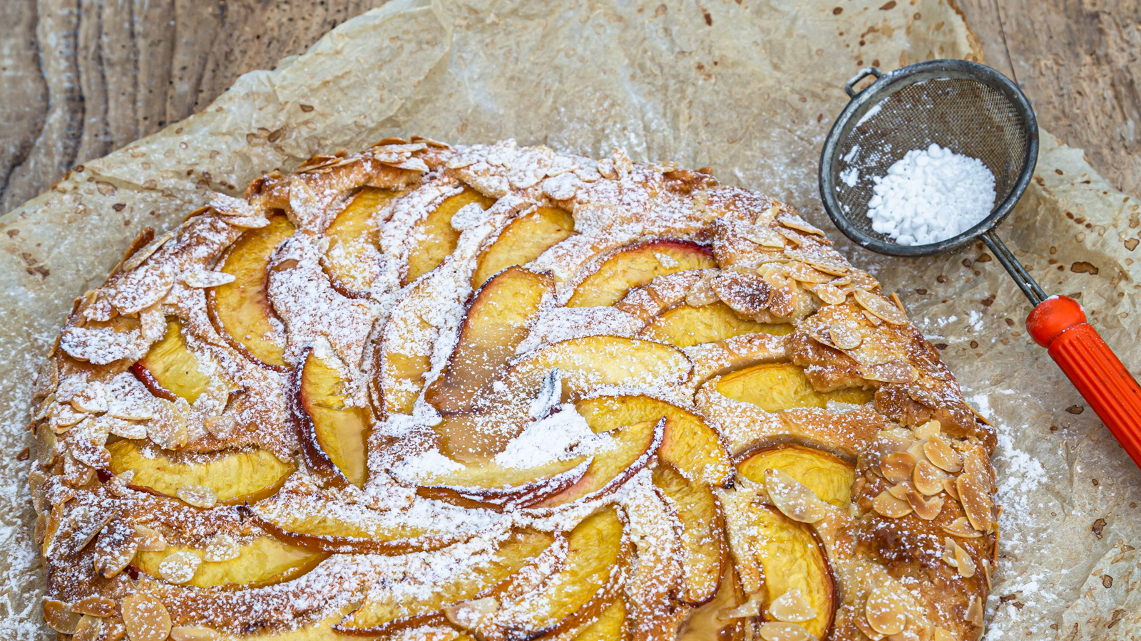 Tart with Frangipane Filling & Nectarines –