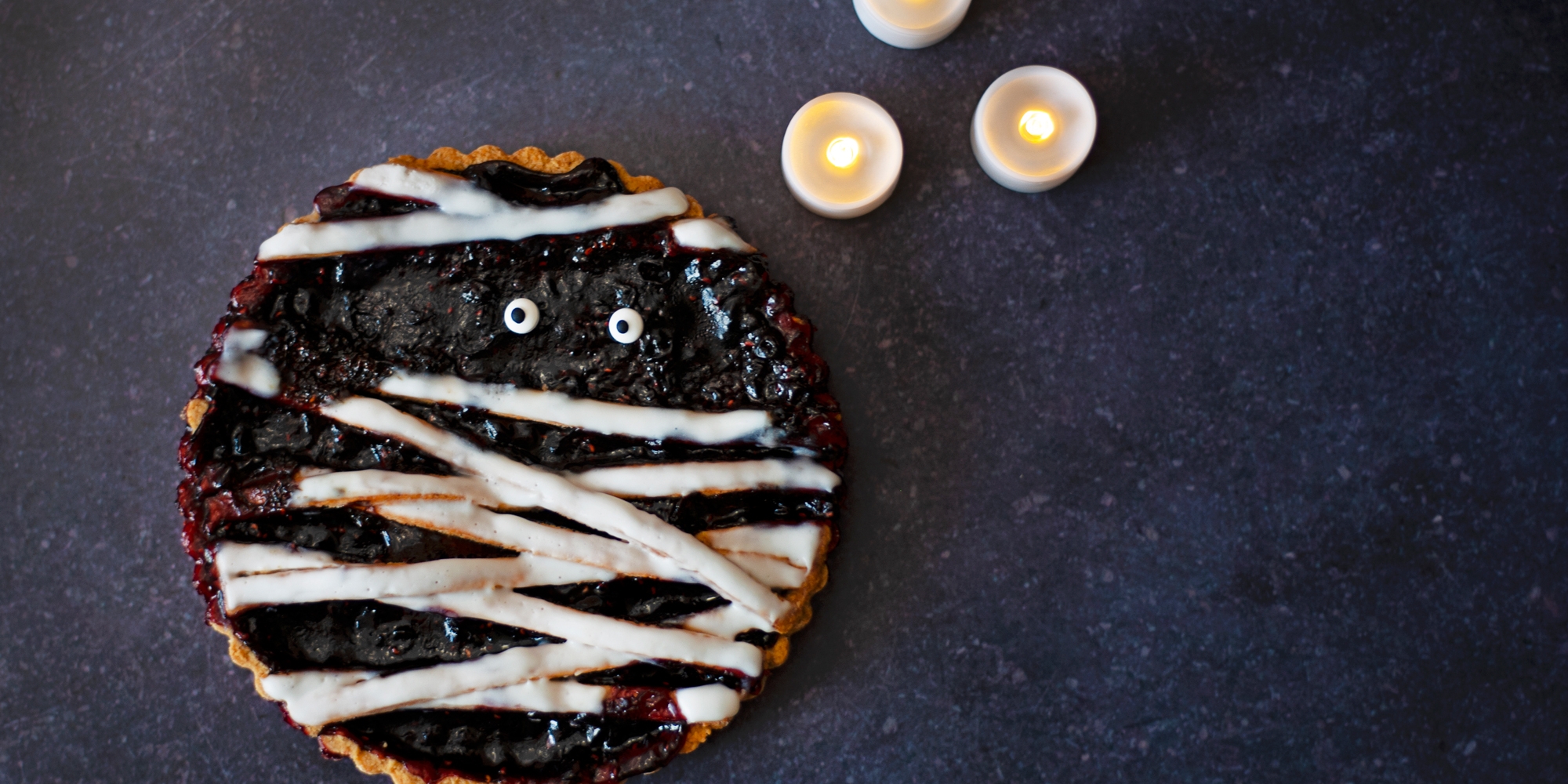 Spooky Mummy Jam Tart –