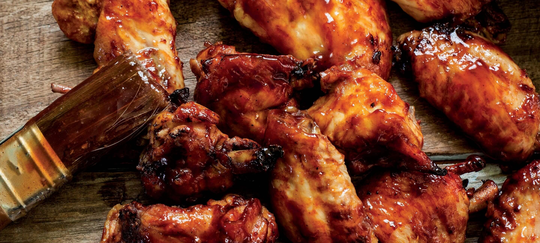 Spicy “Fried” Chicken Wings, Collard Greens & Cheddar Grits