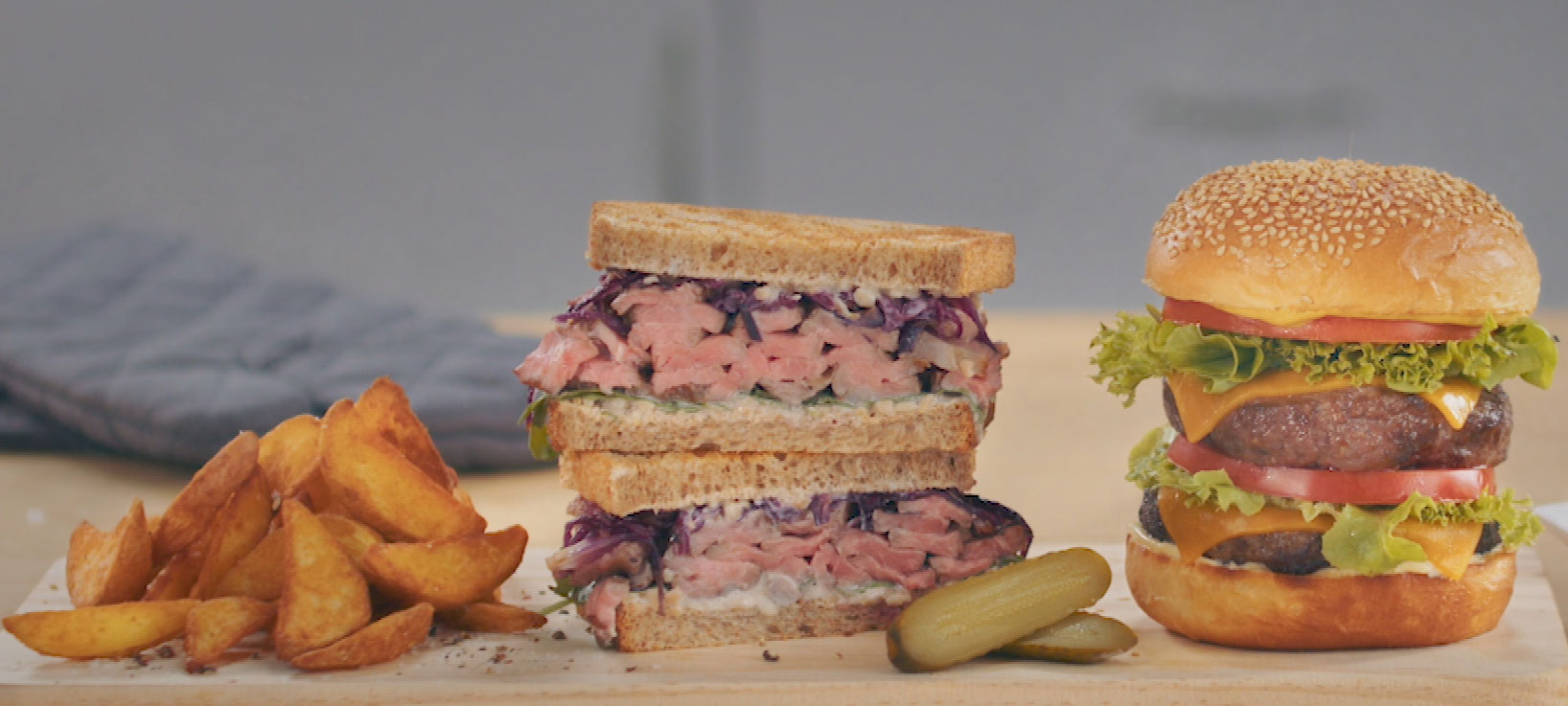 Ultimate Steak Sandwich & Cheeseburger Stack –