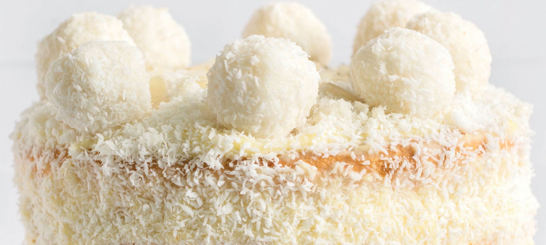 Yellow Almond Cake with Coconut Topping