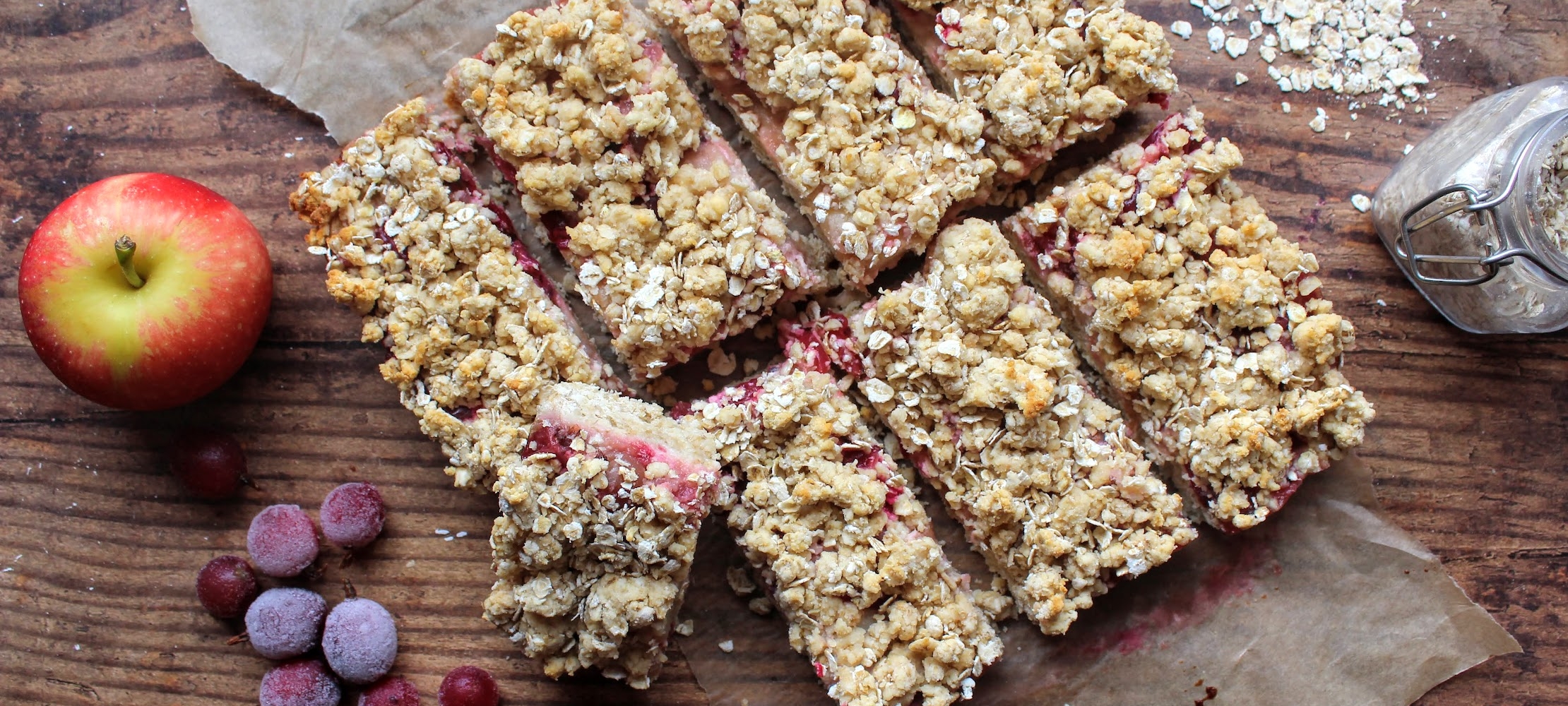 Gooseberry & Apple Crumble Bars –