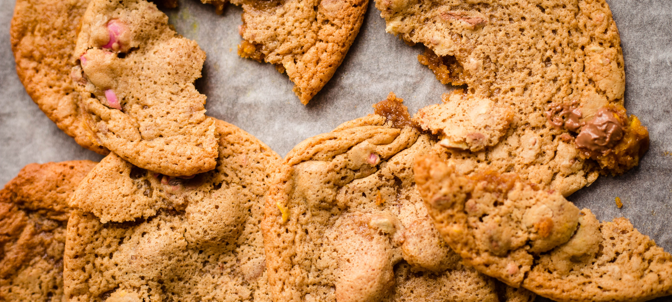 Easter Egg Cookies –