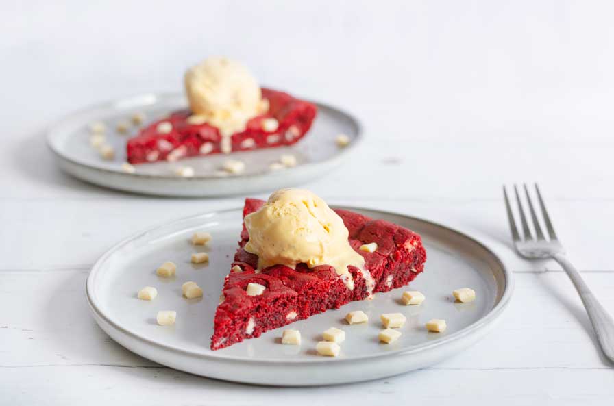 Red Velvet Cookie –