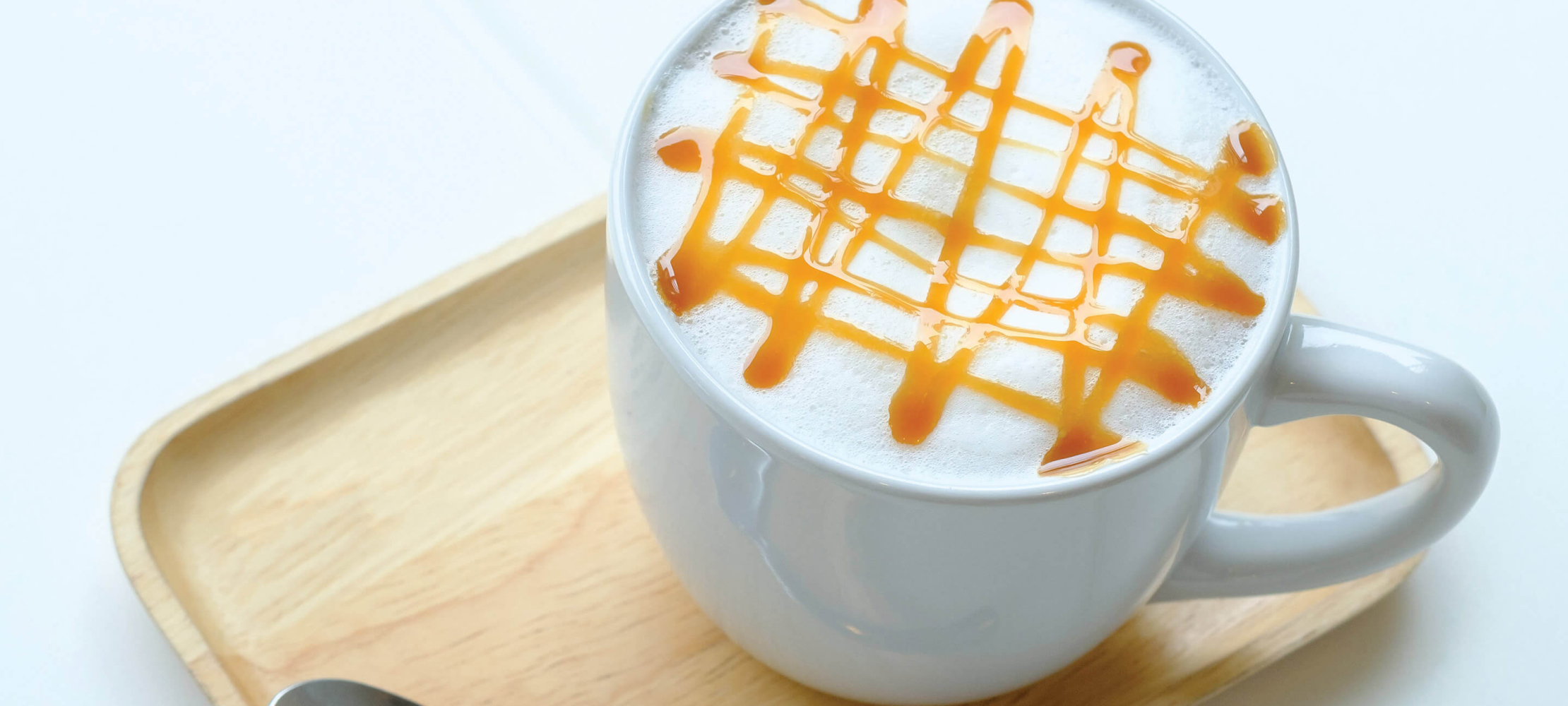 【Caramel Macchiato】 Iced Caramel Macchiato: Starbucks Coffee Company