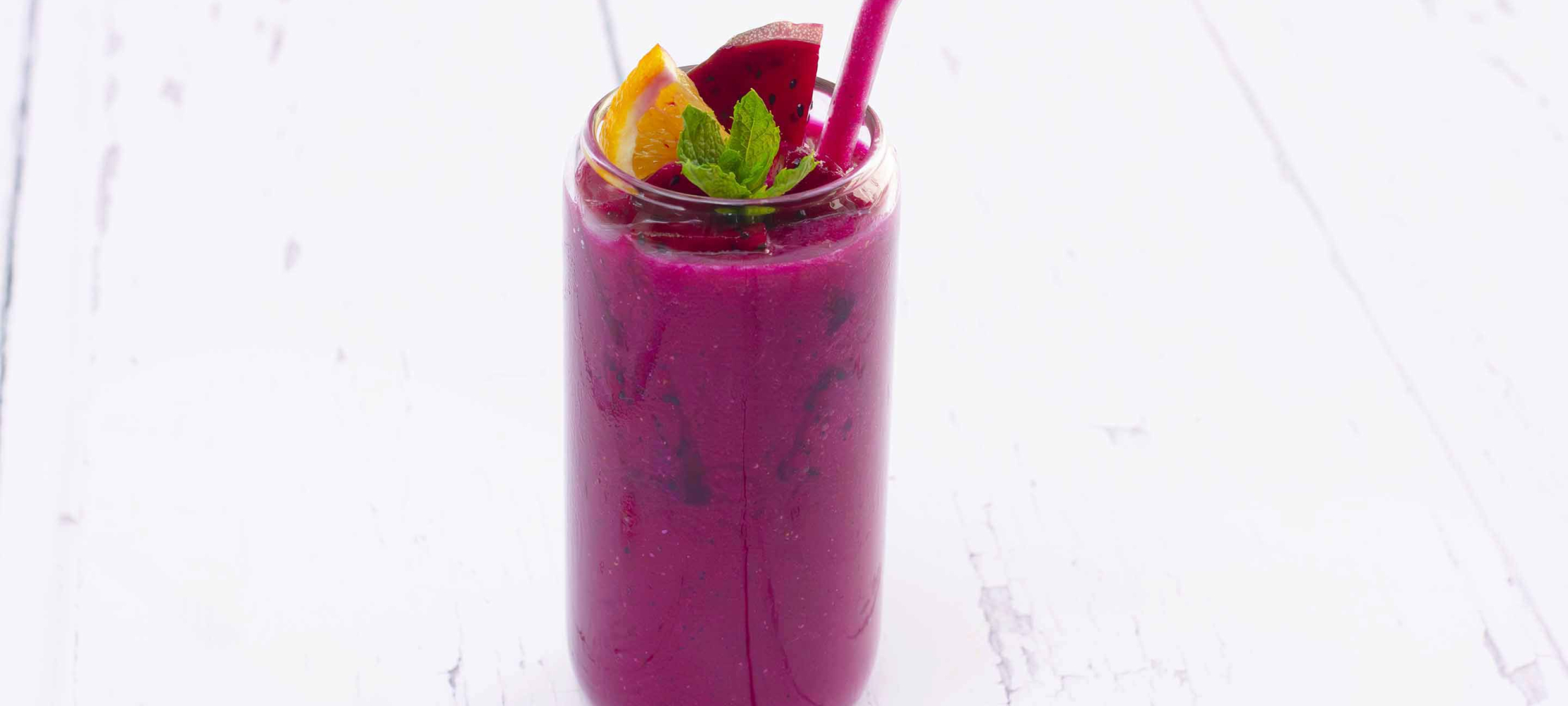 Dragon Fruit & Strawberry Slushie –